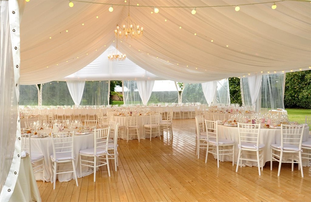 Descubre nuestras opciones de alquiler de mobiliario para eventos